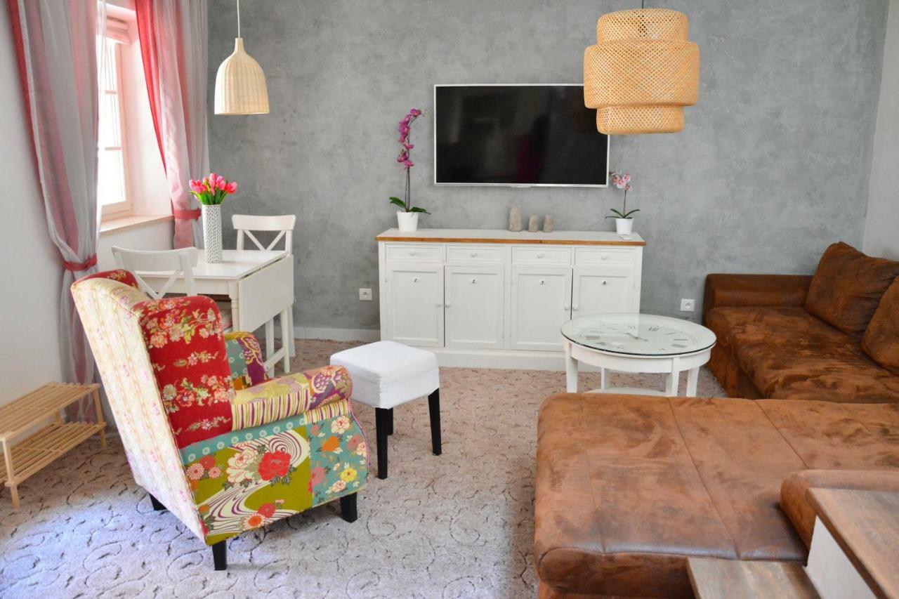 Hotel Habánský dům Dolni Vestonice Esterno foto